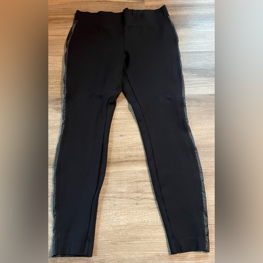 Women's White House Black Market Black Ponte Knit Leggings W/ Faux Leather Sides